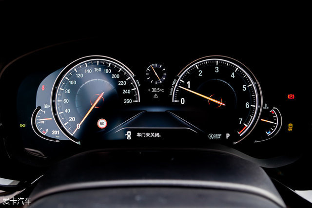 宝马530li尊享m运动版测试,宝马530lixdrive豪华版试驾