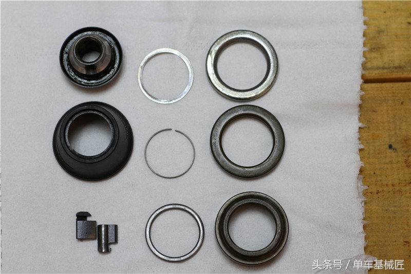 花鼓轴承拆卸技巧,拆滚珠花鼓需什么工具