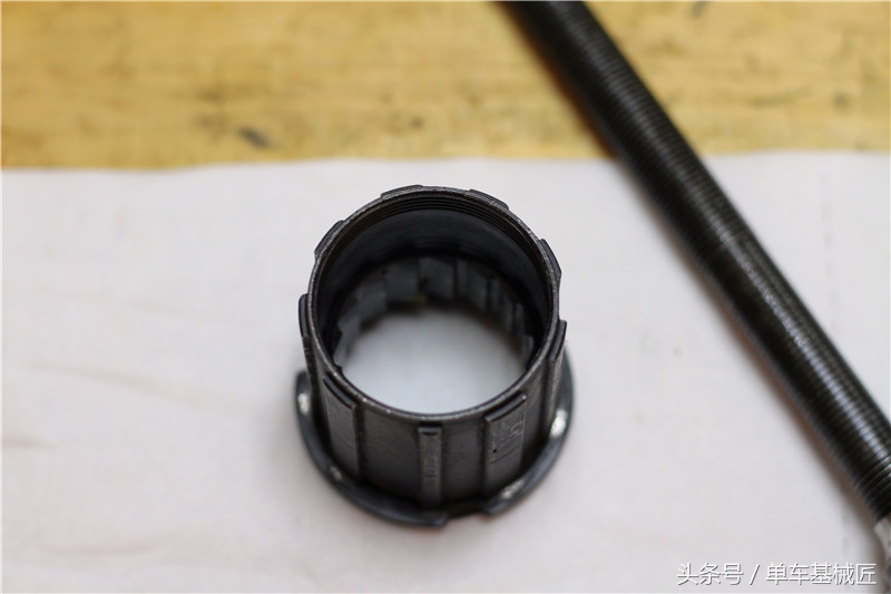 花鼓轴承拆卸技巧,拆滚珠花鼓需什么工具