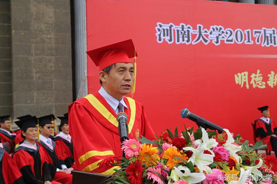 行者驰骋风沙，不负青丝韶华