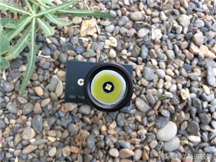 能给手机充电也能当支架,能给手机充电能连wifi的充电宝