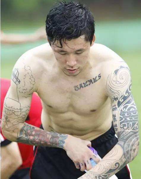 中国男足可以纹身吗,中国男足为什么要遮住纹身