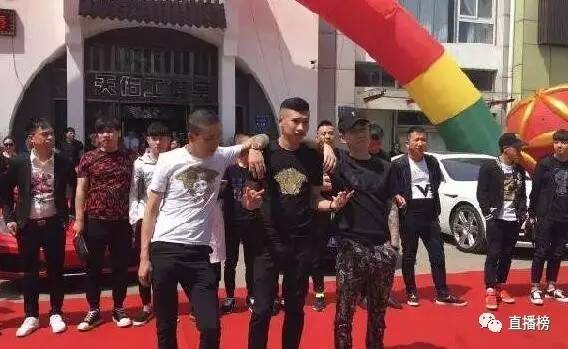 开理发店主播,开狼人杀馆