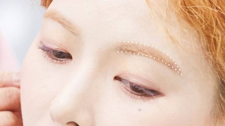 流星眉的化妆方法,流星眉妆容