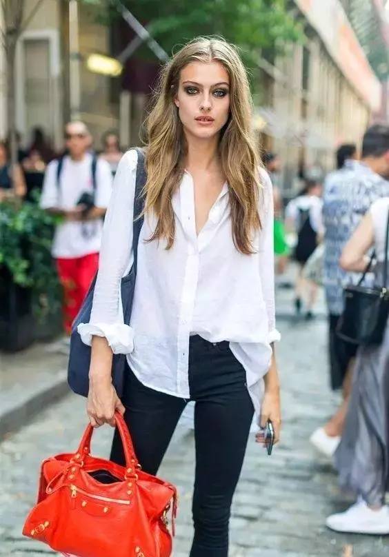 衣服塞裤子里怎么塞好看,塞衣服方法简单又好看