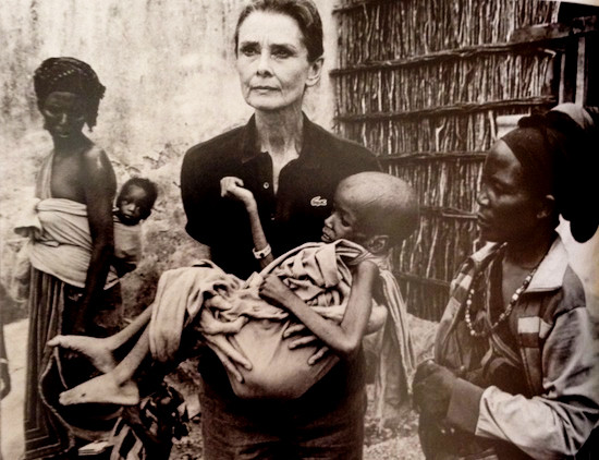 奥黛丽赫本晚年为什么嫁给中国人,奥黛丽赫本晚年隐居30年之地