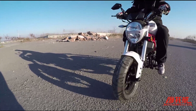 银钢怪兽150摩托测评,银钢小怪兽摩托车动力升级