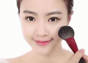 笑容引起的法令纹怎么解决,怎么样的笑容可以改善法令纹