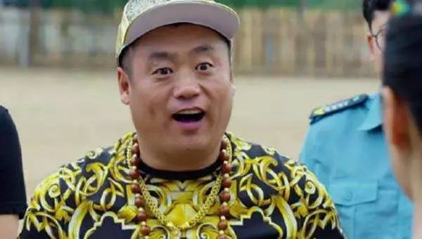 拒绝暴发户标签，大金链子也挤入潮流界争宠了