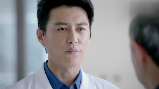 肺部手术后咳嗽胸前鼓包正常吗,肺部手术后怎么避免肺不张