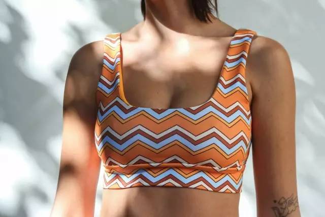 夏天必备的高颜值泳衣上下装,好看不贵的泳衣还能当外衣穿男士