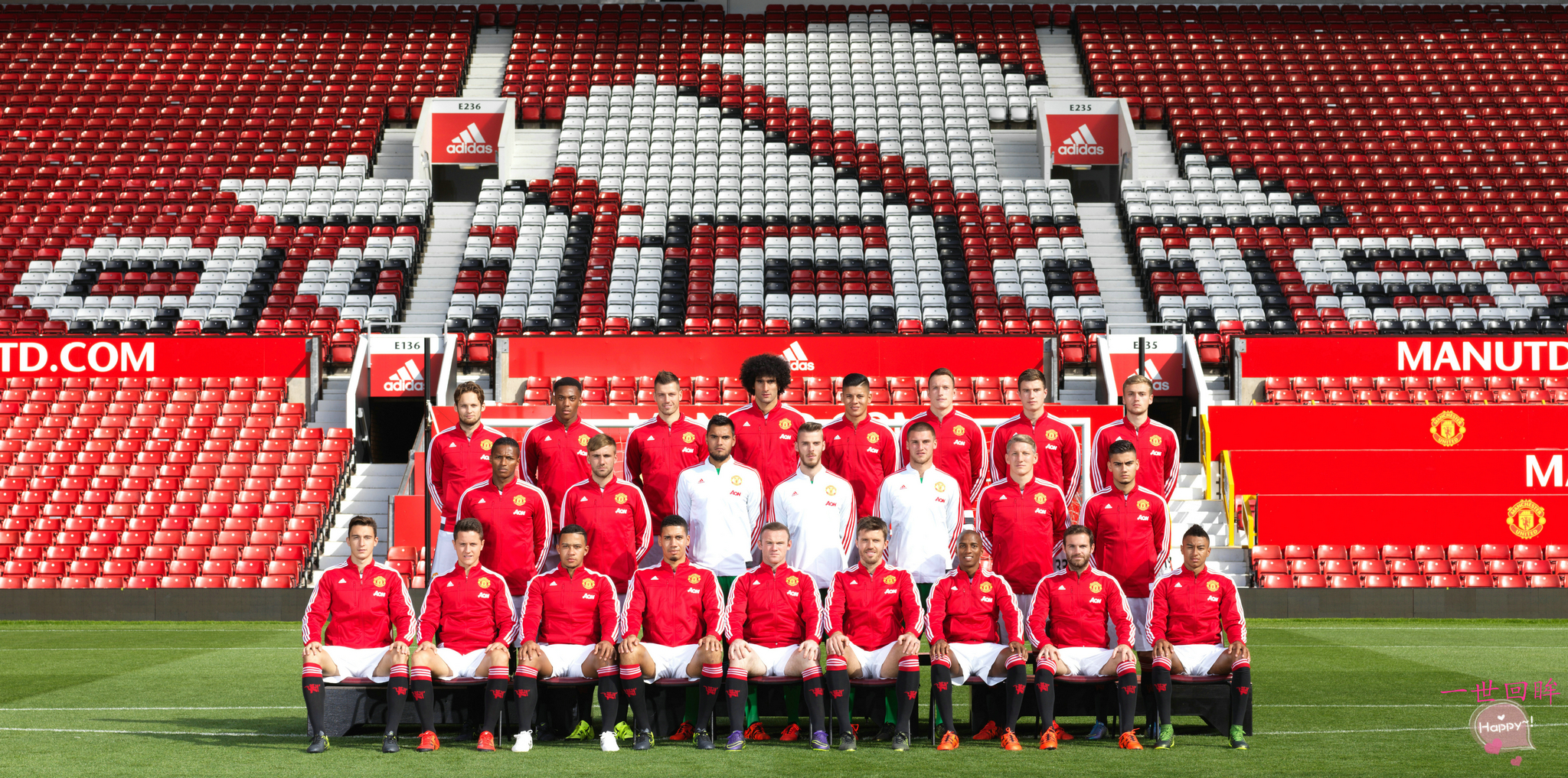 曼联哈格里夫斯全家福,曼联99年三冠王全家福