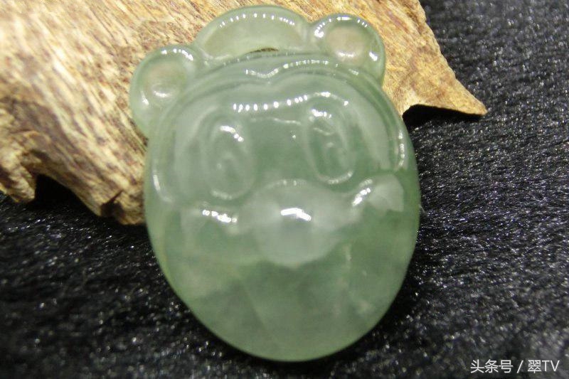 假如用珠宝翡翠来打游戏，卡牌：人头可以送，技能不能放