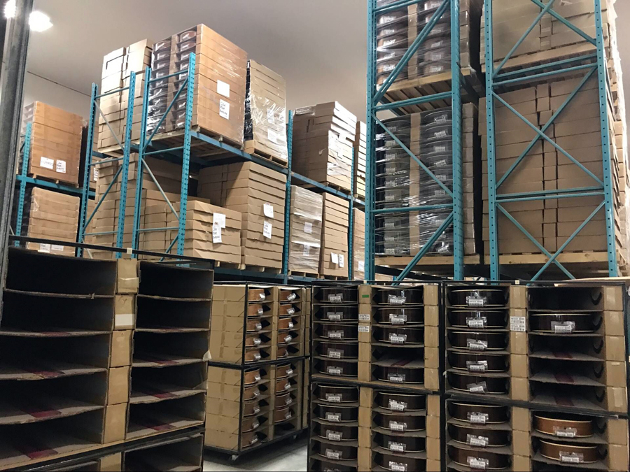 极速快报:弘力乐器2017加拿大Godin吉他工厂参观第一天