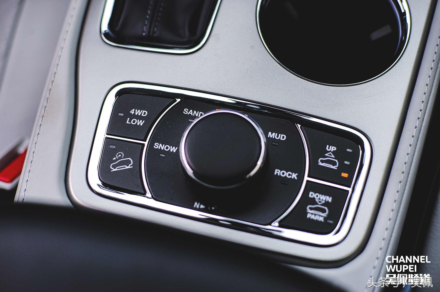 顶级豪华版大切诺基,美式肌肉车大切诺基