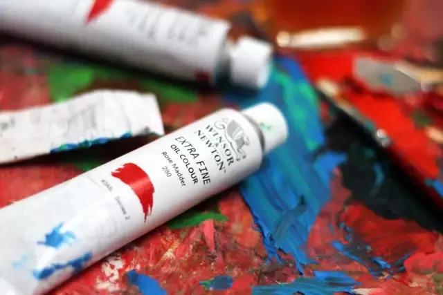 为了这些奇葩的颜料，人类付出了最惨痛的代价