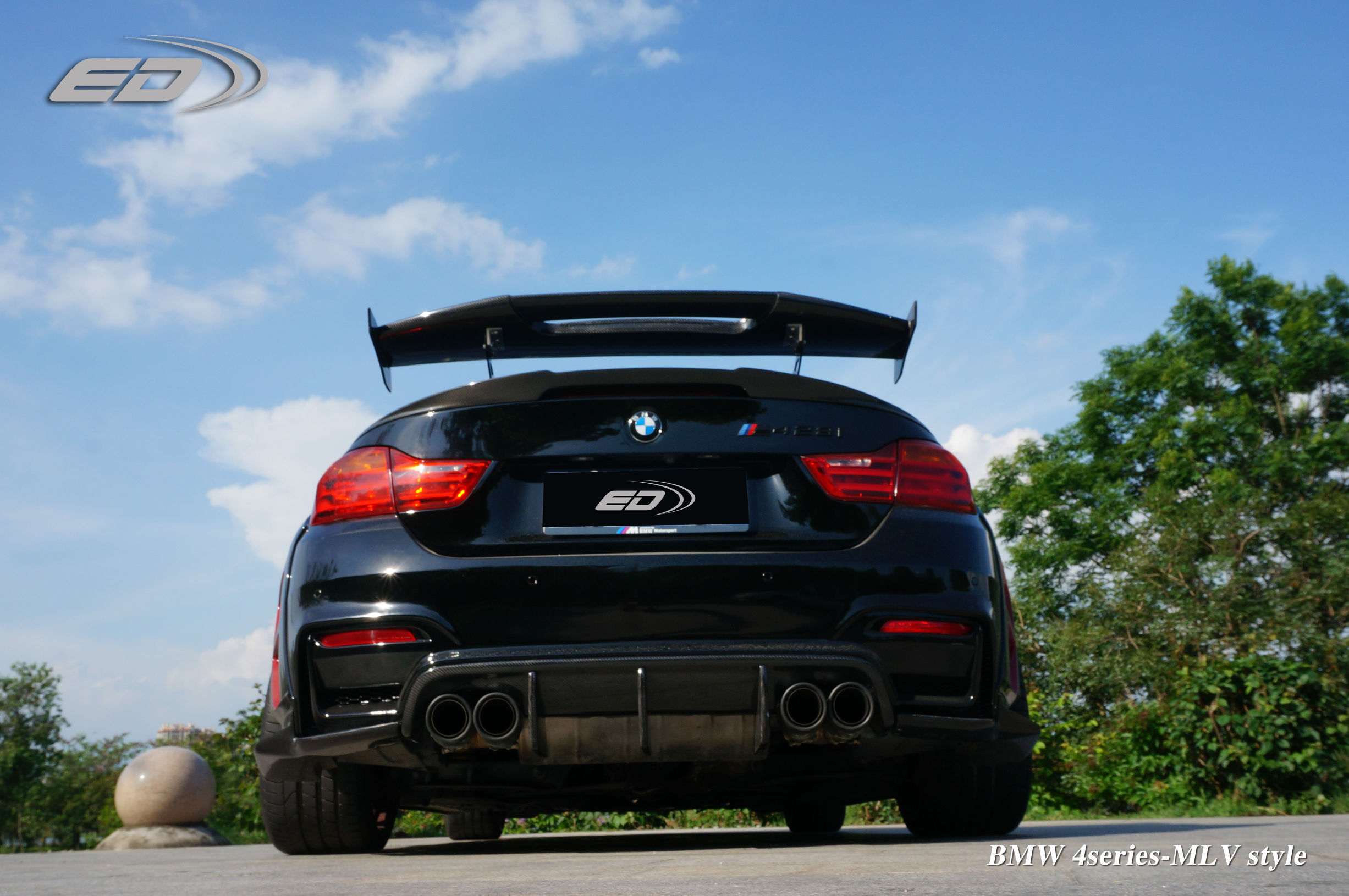 极速蓝宝马4系敞篷,21款宝马4系敞篷展示