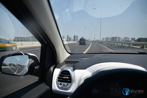 鏂拌兘婧愭睙娣甶ev6e璇曢┚瑙嗛,姹熸樊iev6e璇曢┚