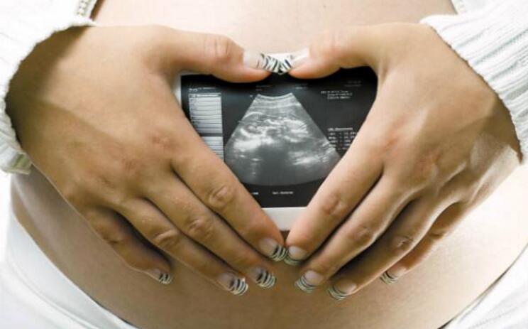 怀孕女子去做产检结果要生了,女子怀孕五个月去医院做产检