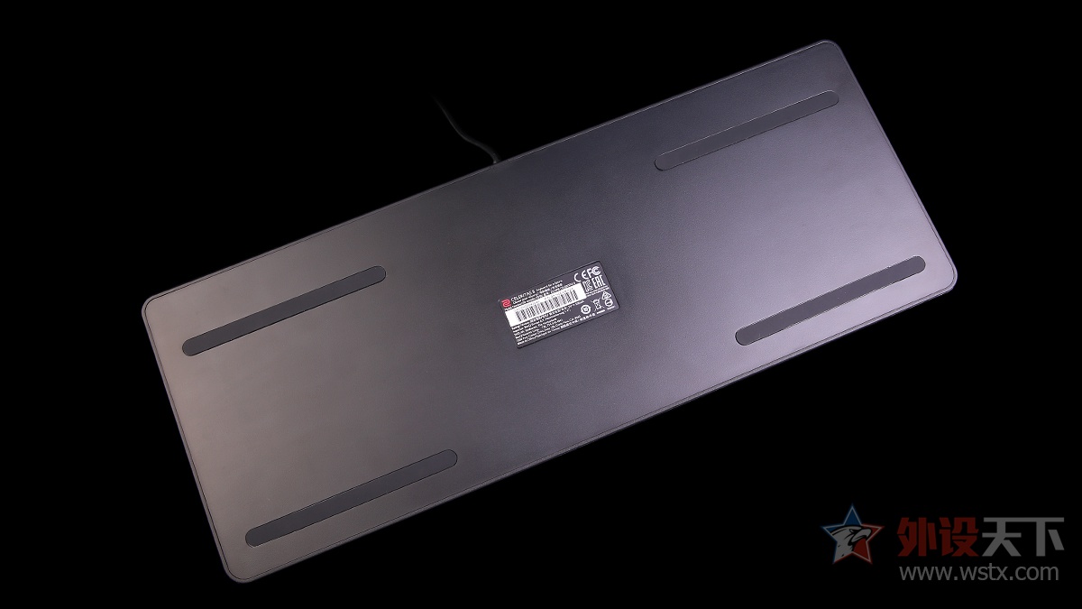 多彩机械键盘评测,雷迦机械键盘评测