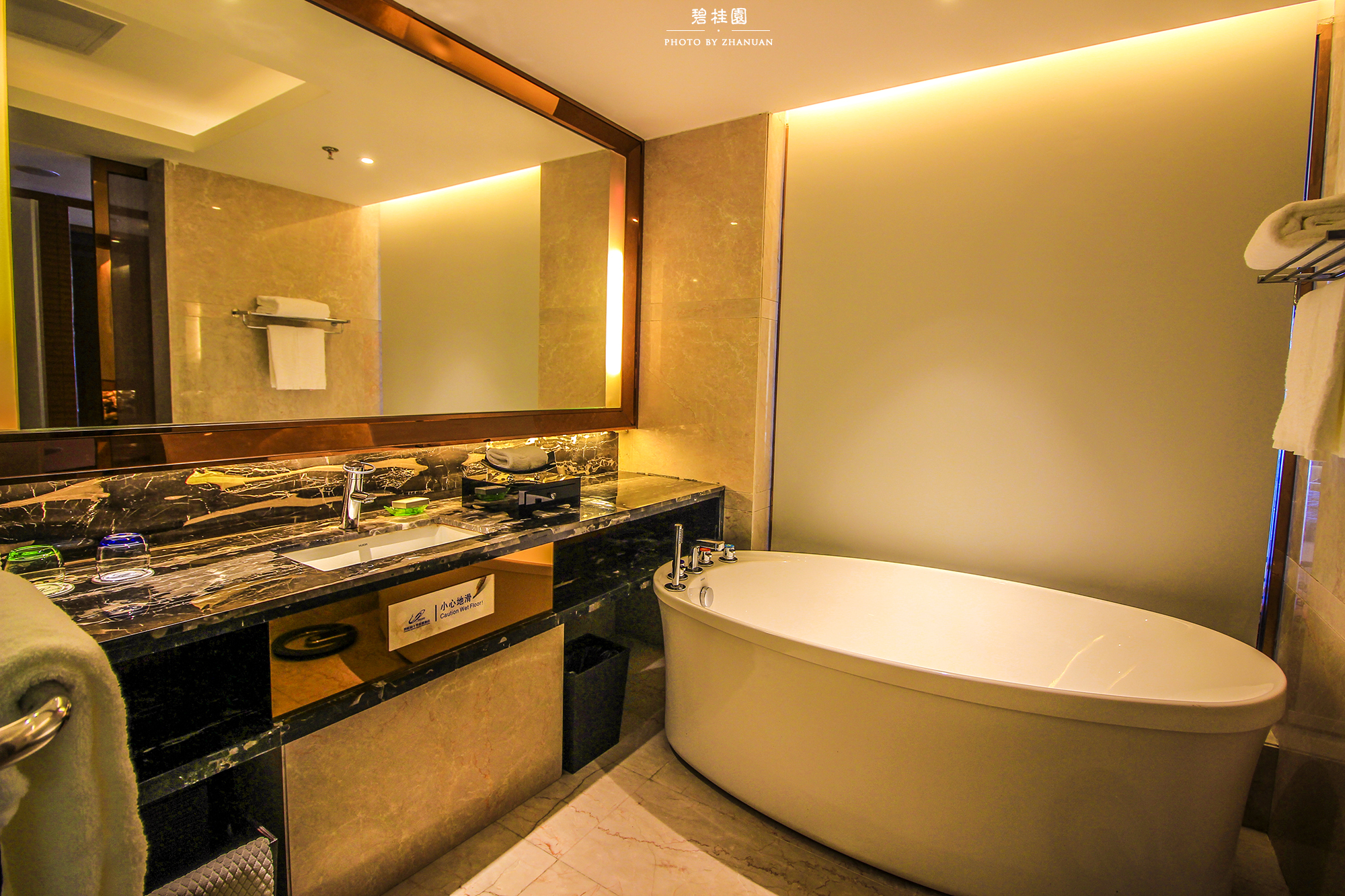 这个夏日,就去碧桂园十里金滩避暑吧