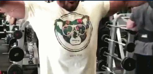 办公室肩背疼怎么锻炼缓解,久坐背疼可以通过健身改善吗