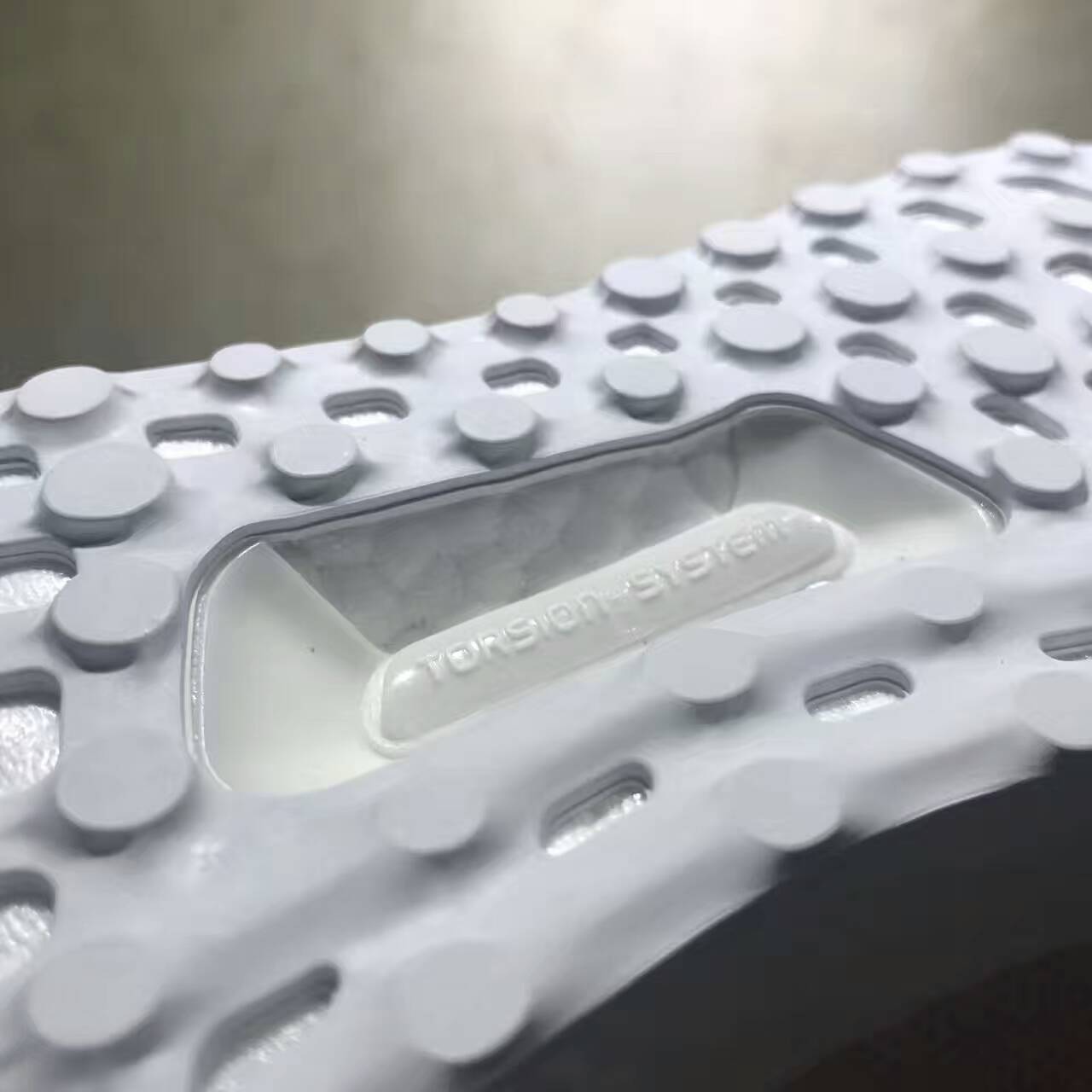 联名鞋adidasboost白红蓝,被疯抢的鞋