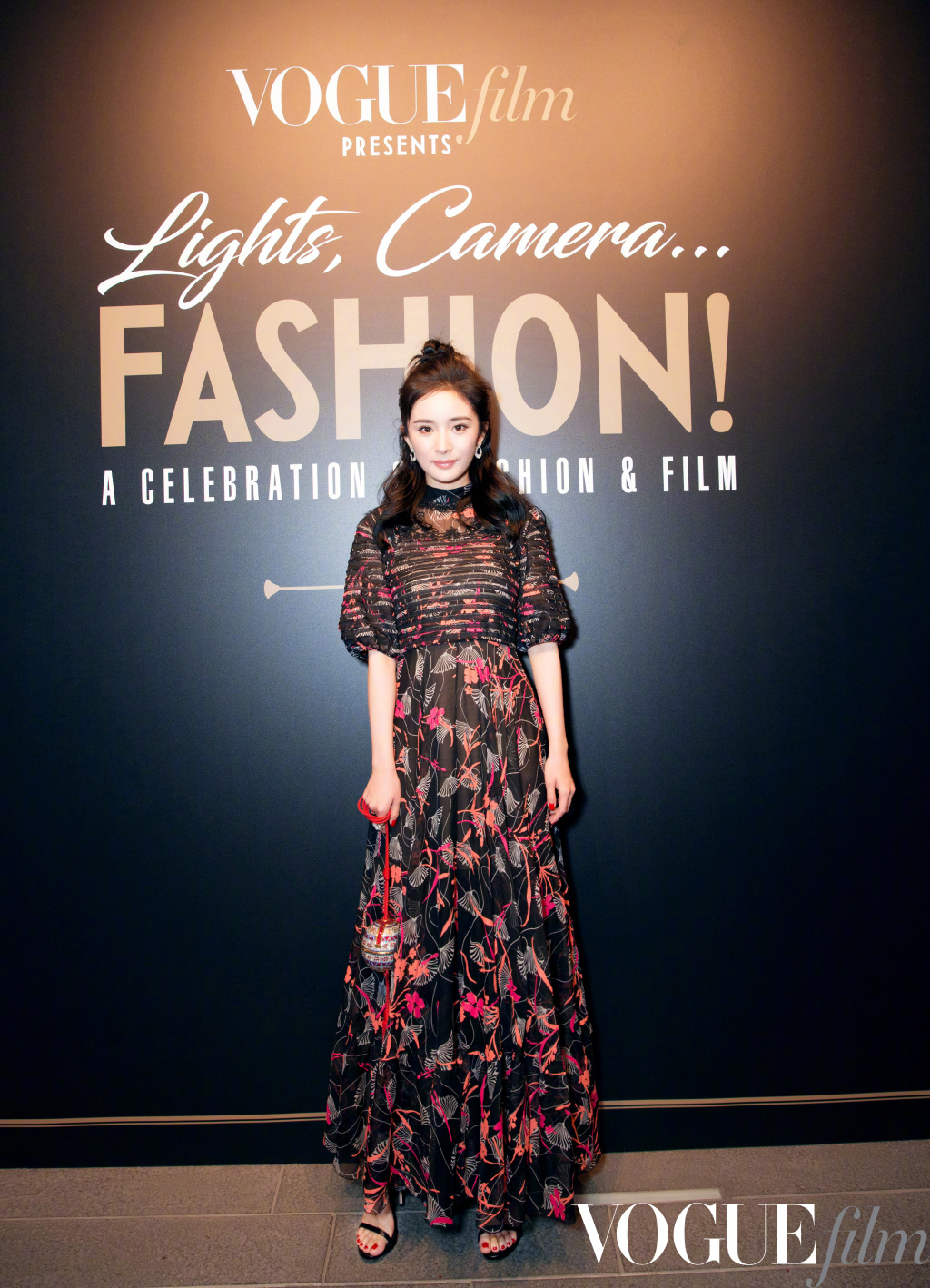 谢娜刘涛对比,刘涛双下巴对比