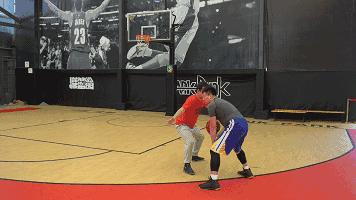 转身穿裆过人教学,穿裆过人集锦足球