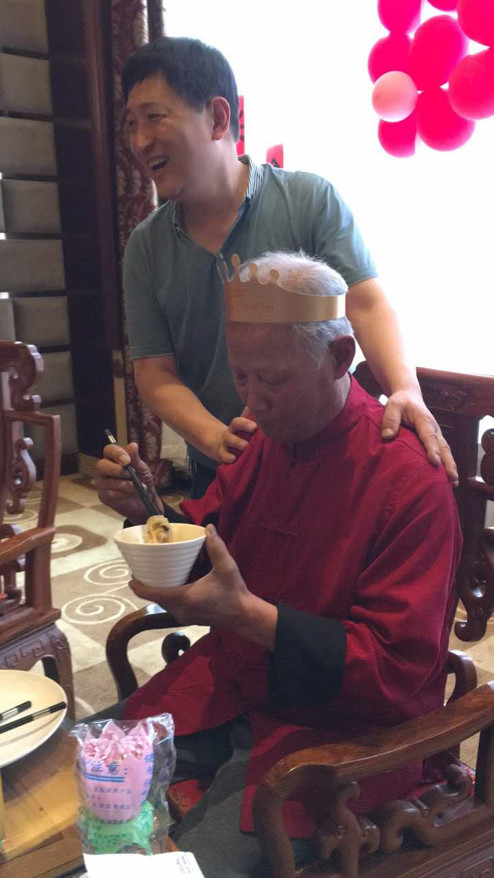 把爱与温暖留给家人,把挚爱留给亲人