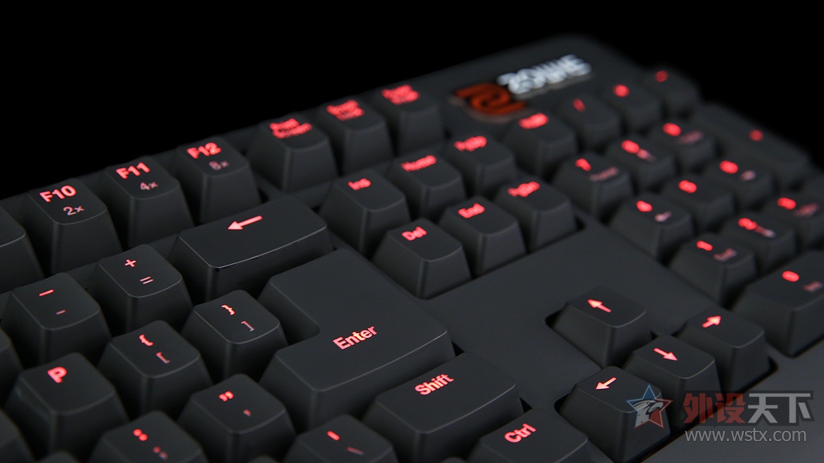 多彩机械键盘评测,雷迦机械键盘评测