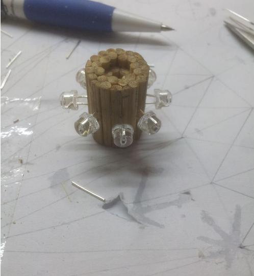 竹签摩天轮手工制作大全图解教程,怎么用竹签和纸做一个摩天轮