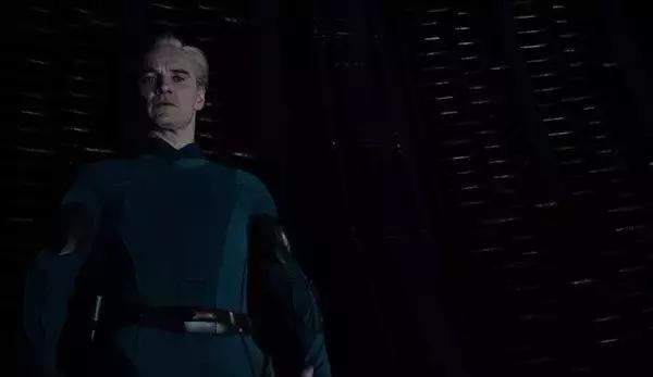 说「异形:契约」不恐怖的,其实错过这片的重点