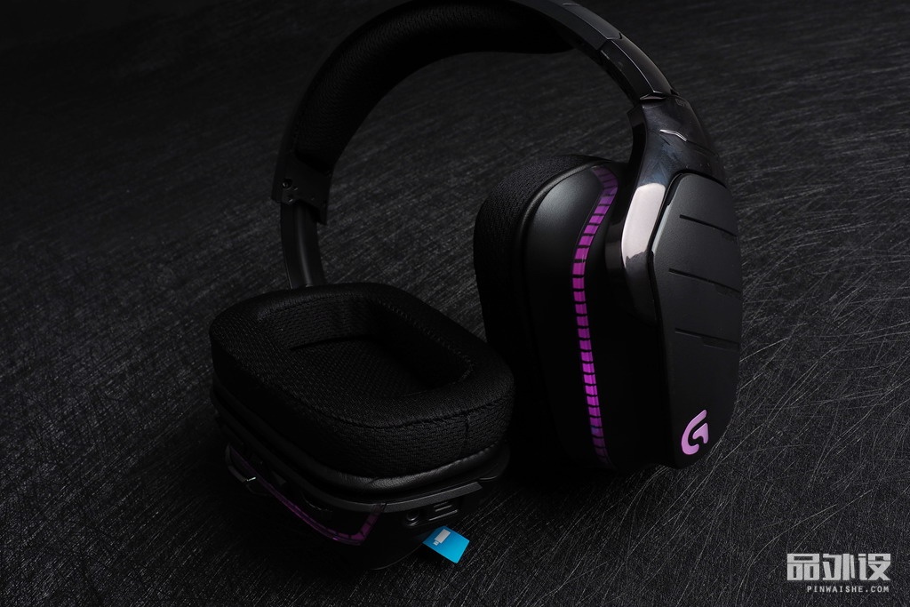 罗技g933的耳机接收器通用吗,罗技g933s耳机开机灯亮一下就灭