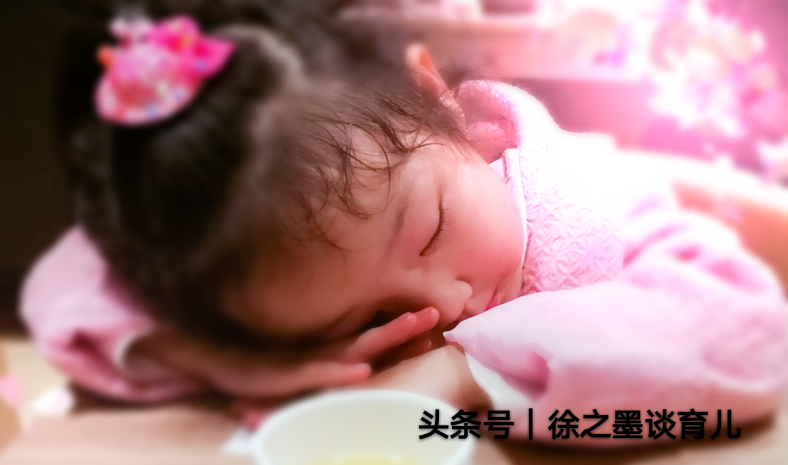 孩子晚上不睡觉一招解决,孩子晚上不睡觉有什么好办法四岁