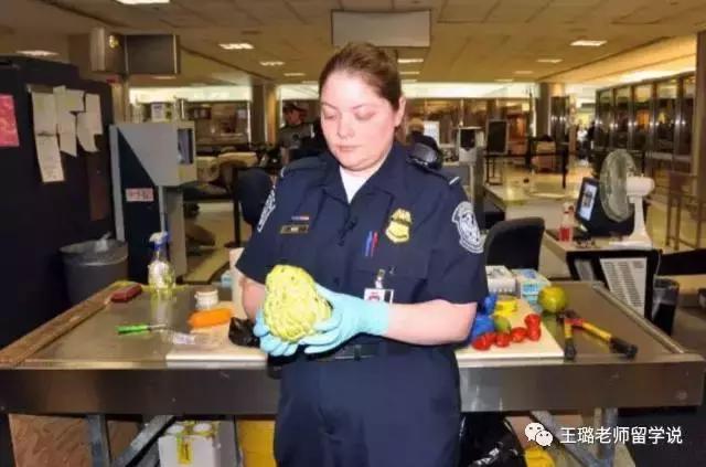 下飞机后有什么流程,国际航班下飞机入境流程