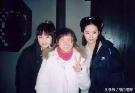 杨幂刘亦菲同框热聊,杨幂刘亦菲最近互动