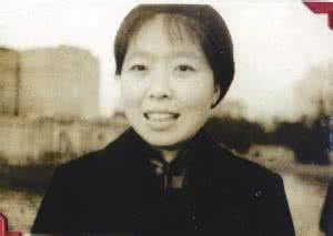 为爱路途跋涉遥，只留世间一萧红