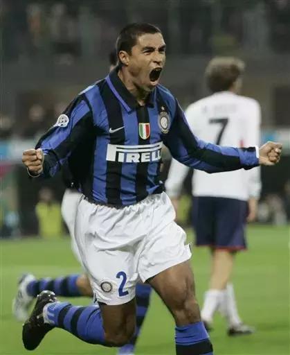 著名足球2号卡福,卡福领衔众神卫