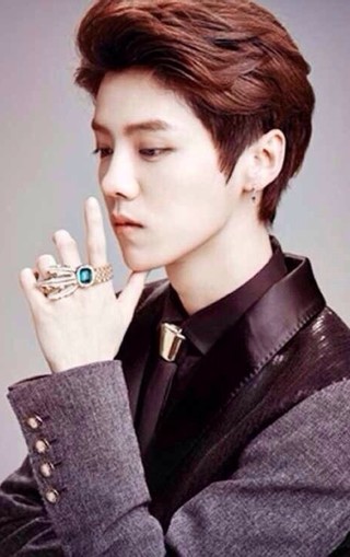 鹿晗勋章歌词壁纸图片,鹿晗关晓彤图片壁纸全屏