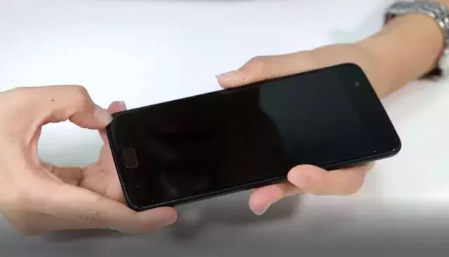 一加5是否值得入手,一加5现在还值得入手吗