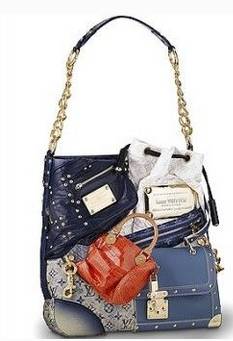 巴黎世家四件套，香奈儿澡堂拖鞋？别再抄袭中国大妈的嫁妆了！