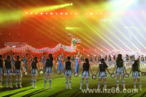 奥体中心首秀精彩上演湖州乐活足球战平金华