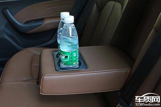 荣威i6插电混动45t评测,荣威i620款测评