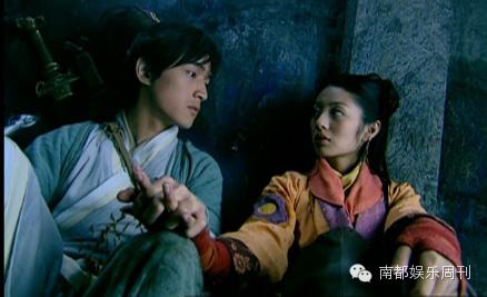 胡霍派糖过白色情人节啦！胡歌一边说不在爱情里，一边当CP王啊！