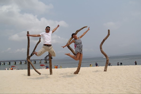 在三亚总有一片海属于一个人,在三亚椰梦长廊海边