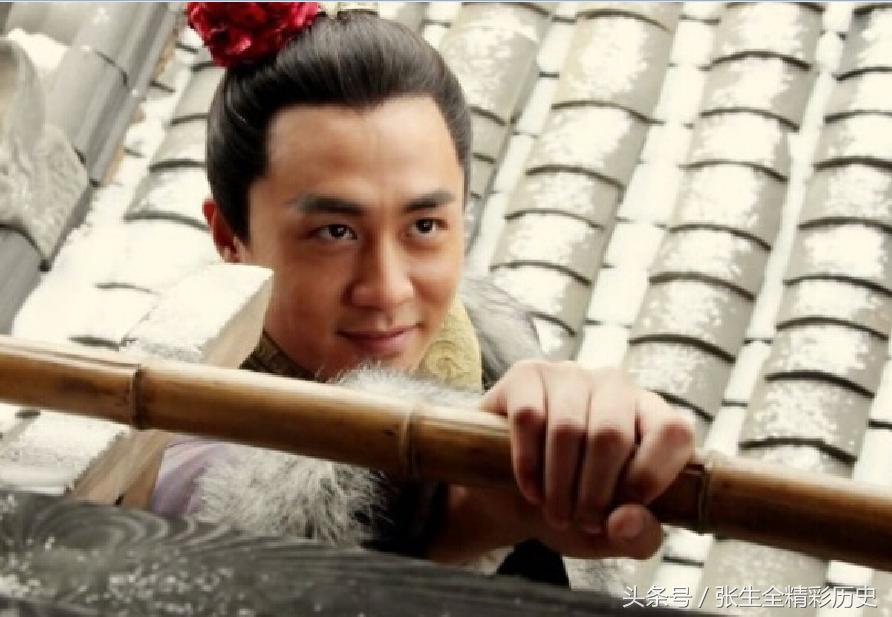 著名诗人觉得写诗没出路，想当大侠，十万钱买一宝贝，打开一看哭了