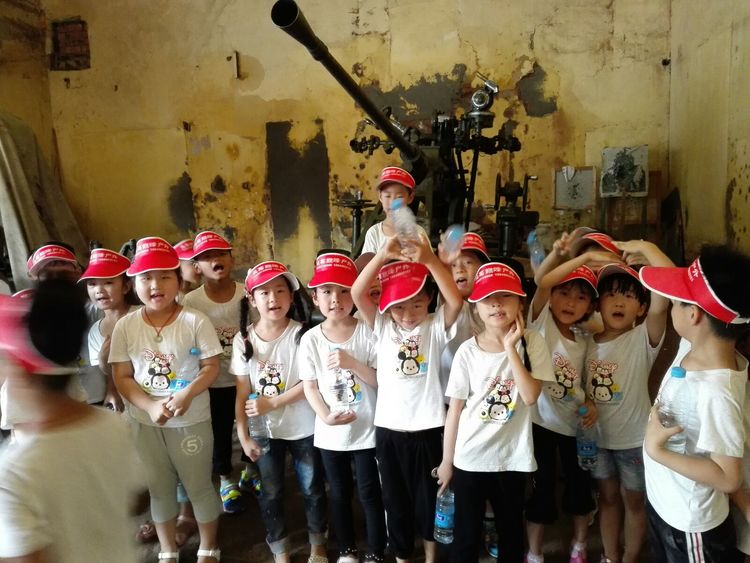 幼儿园毕业班夏令营活动,幼儿园大班毕业夏令营走进小学