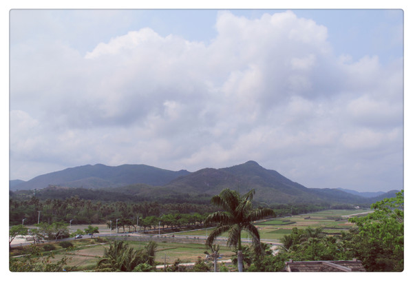 在三亚总有一片海属于一个人,在三亚椰梦长廊海边