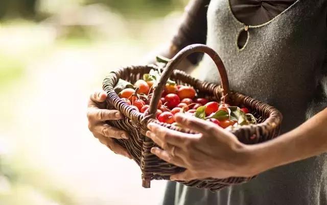 父亲离开孩子该怎么办,父母要离开了很难受怎么办